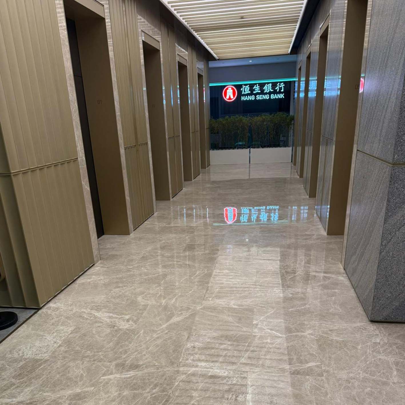 銀行大堂雲石地台打磨保養